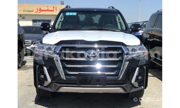Acheter Import Voiture Toyota Land Cruiser Noir à Import - Dubai, Diana Acheter Import Voiture Toyota Land Cruiser Noir à Import - Dubai, Diana
