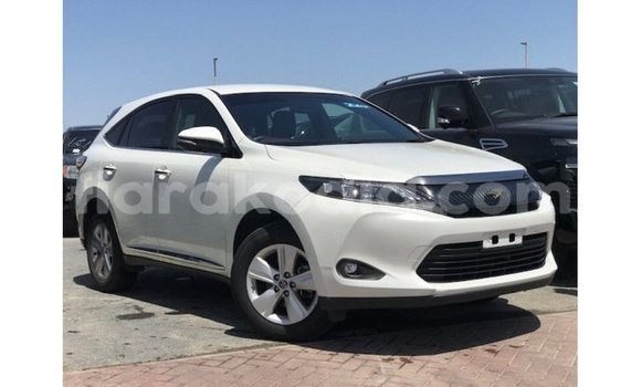 Acheter Import Voiture Toyota Harrier Blanc à Import - Dubai, Diana Acheter Import Voiture Toyota Harrier Blanc à Import - Dubai, Diana