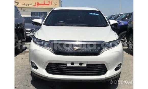 Acheter Import Voiture Toyota Harrier Blanc à Import - Dubai, Diana Acheter Import Voiture Toyota Harrier Blanc à Import - Dubai, Diana