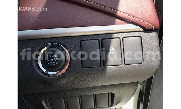 Acheter Import Voiture Toyota Harrier Blanc à Import - Dubai, Diana Acheter Import Voiture Toyota Harrier Blanc à Import - Dubai, Diana