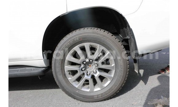 Hividy Toyota Prado fotsy Car in Import - Dubai in Diana Hividy Toyota Prado fotsy Car in Import - Dubai in Diana