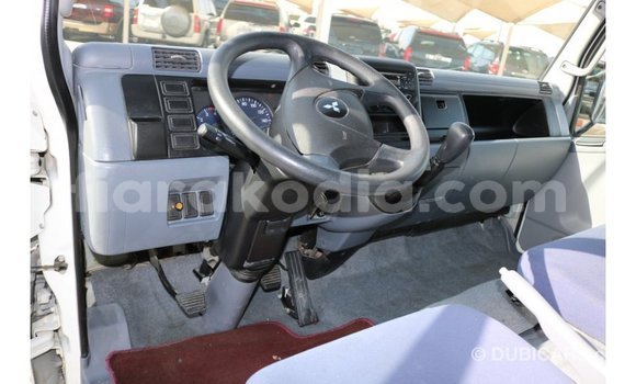 Acheter Import Utilitaire Mitsubishi L400 Blanc à Import - Dubai, Diana