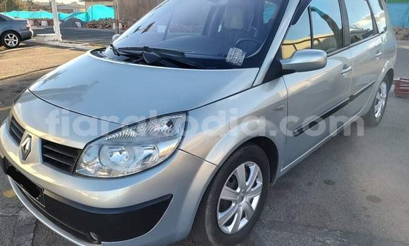 Buy Used Renault Scenic Silver Car in Ambalavao in High Matsiatra Buy Used Renault Scenic Silver Car in Ambalavao in High Matsiatra