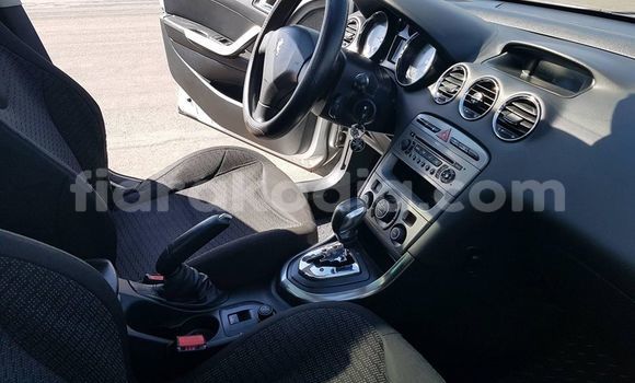 Hividy Peugeot 308 Silver Car in Ambalavao in High Matsiatra Hividy Peugeot 308 Silver Car in Ambalavao in High Matsiatra