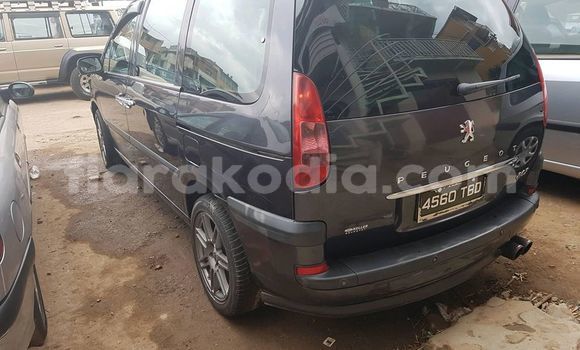 Hividy Peugeot 807 Black Car in Ambalavao in High Matsiatra Hividy Peugeot 807 Black Car in Ambalavao in High Matsiatra