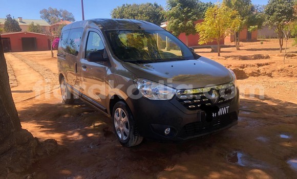 Acheter Neuf Voiture Renault Dokker Beige à Antananarivo, Analamanga Acheter Neuf Voiture Renault Dokker Beige à Antananarivo, Analamanga