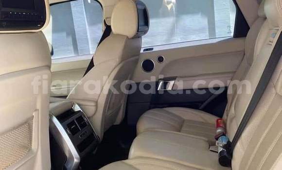 Acheter Occasion Voiture Land Rover Range Rover Sport Noir à Toamasina, Atsinanana Acheter Occasion Voiture Land Rover Range Rover Sport Noir à Toamasina, Atsinanana