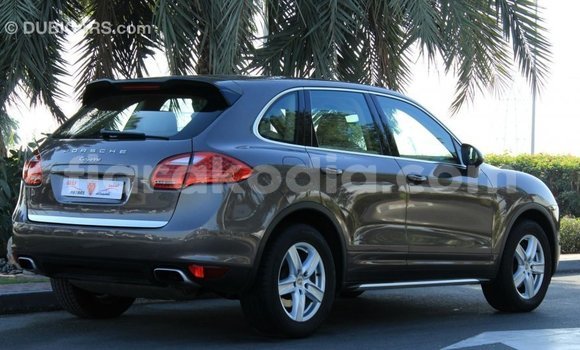 Hividy Porsche Cayenne Brown Car in Import - Dubai in Diana Hividy Porsche Cayenne Brown Car in Import - Dubai in Diana