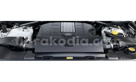 Hividy Land Rover Range Rover fotsy Car in Import - Dubai in Diana Hividy Land Rover Range Rover fotsy Car in Import - Dubai in Diana