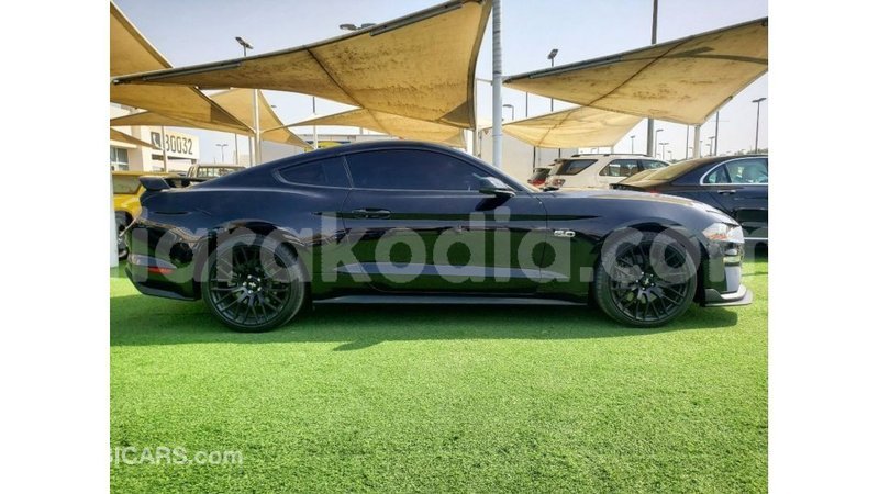 Big with watermark ford mustang diana import dubai 6186