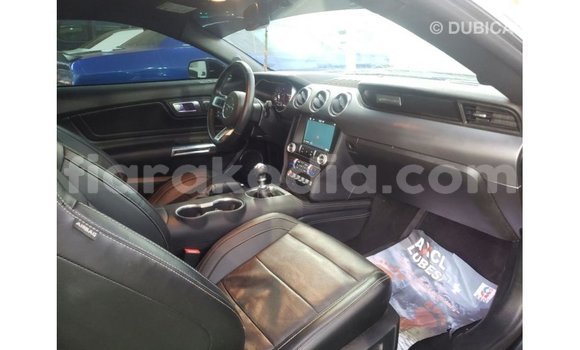 Acheter Import Voiture Ford Mustang Noir à Import - Dubai, Diana Acheter Import Voiture Ford Mustang Noir à Import - Dubai, Diana