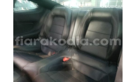 Acheter Import Voiture Ford Mustang Noir à Import - Dubai, Diana Acheter Import Voiture Ford Mustang Noir à Import - Dubai, Diana