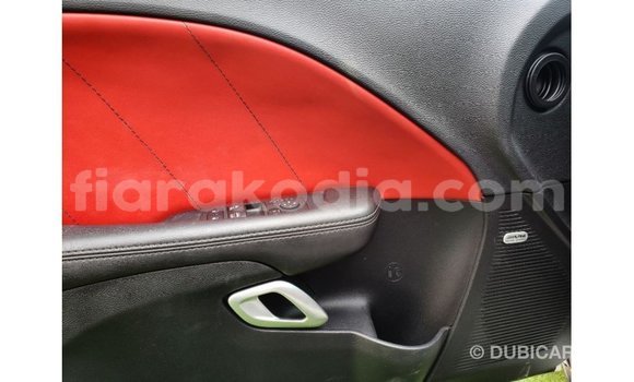 Acheter Import Voiture Dodge Challenger Blanc à Import - Dubai, Diana Acheter Import Voiture Dodge Challenger Blanc à Import - Dubai, Diana