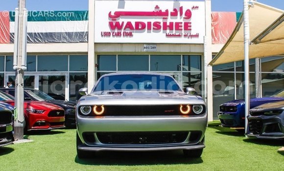 Acheter Import Voiture Dodge Challenger Autre à Import - Dubai, Diana Acheter Import Voiture Dodge Challenger Autre à Import - Dubai, Diana