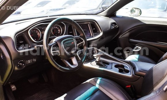 Acheter Import Voiture Dodge Challenger Autre à Import - Dubai, Diana Acheter Import Voiture Dodge Challenger Autre à Import - Dubai, Diana