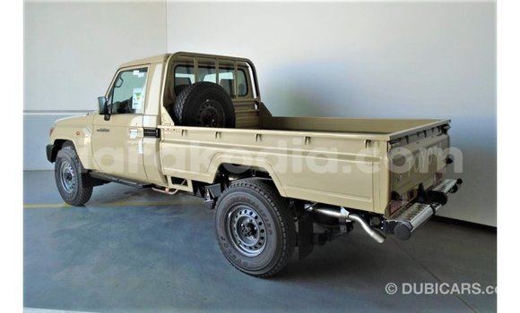 Buy Import Toyota Land Cruiser Beige Car in Import - Dubai in Diana Buy Import Toyota Land Cruiser Beige Car in Import - Dubai in Diana