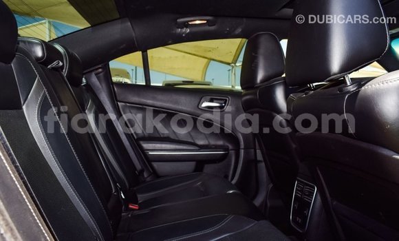 Acheter Import Voiture Dodge Charger Rouge à Import - Dubai, Diana Acheter Import Voiture Dodge Charger Rouge à Import - Dubai, Diana