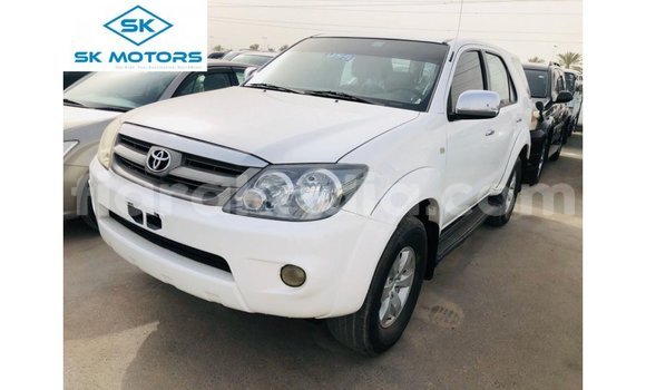 Buy Import Toyota Fortuner White Car in Import - Dubai in Diana