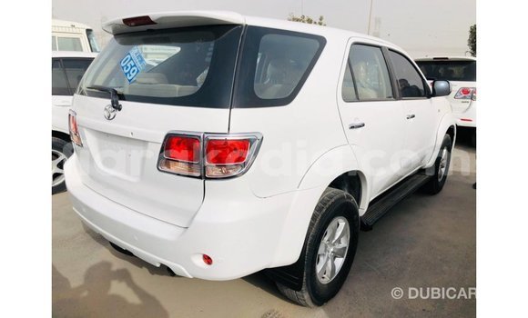 Hividy Toyota Fortuner fotsy Car in Import - Dubai in Diana Hividy Toyota Fortuner fotsy Car in Import - Dubai in Diana