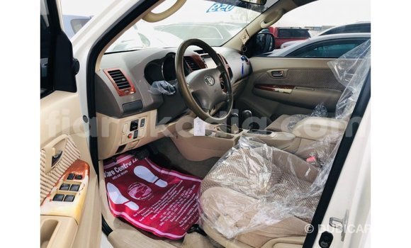 Hividy Toyota Fortuner fotsy Car in Import - Dubai in Diana Hividy Toyota Fortuner fotsy Car in Import - Dubai in Diana