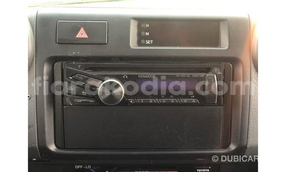 Hividy Toyota Land Cruiser fotsy Car in Import - Dubai in Diana Hividy Toyota Land Cruiser fotsy Car in Import - Dubai in Diana