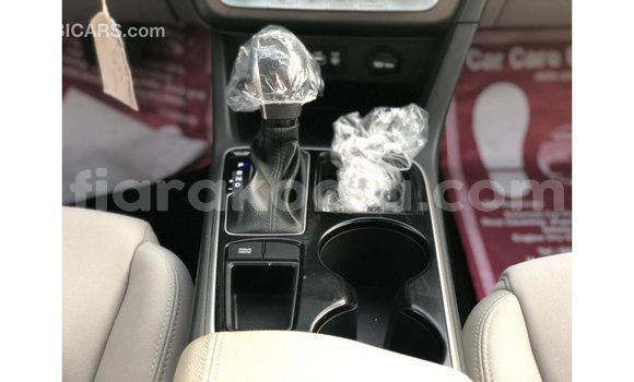 Acheter Import Voiture Hyundai Sonata Noir à Import - Dubai, Diana Acheter Import Voiture Hyundai Sonata Noir à Import - Dubai, Diana