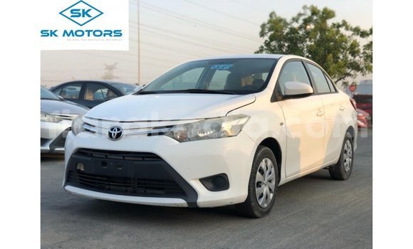 Buy Import Toyota Yaris White Car in Import - Dubai in Diana