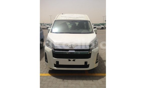 Hividy Toyota Hiace fotsy Car in Import - Dubai in Diana Hividy Toyota Hiace fotsy Car in Import - Dubai in Diana