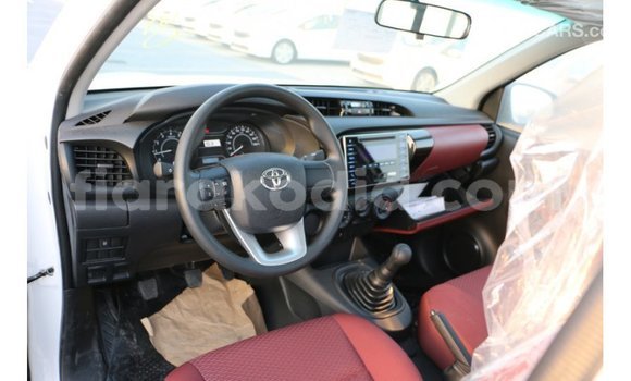 Buy Import Toyota Hilux White Car in Import - Dubai in Diana Buy Import Toyota Hilux White Car in Import - Dubai in Diana