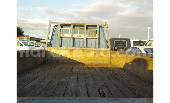 Buy Import Toyota Dyna Blue Truck in Import - Dubai in Diana Buy Import Toyota Dyna Blue Truck in Import - Dubai in Diana