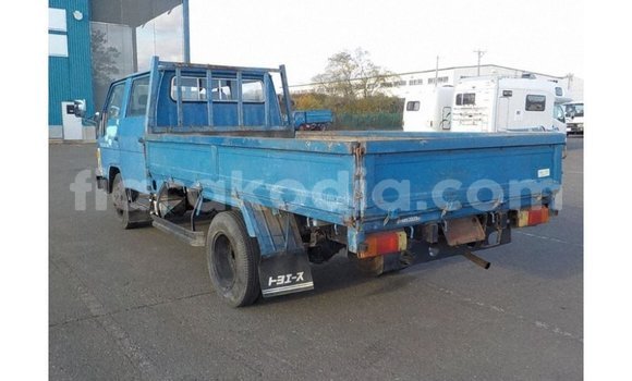 Buy Import Toyota Dyna Blue Truck in Import - Dubai in Diana Buy Import Toyota Dyna Blue Truck in Import - Dubai in Diana