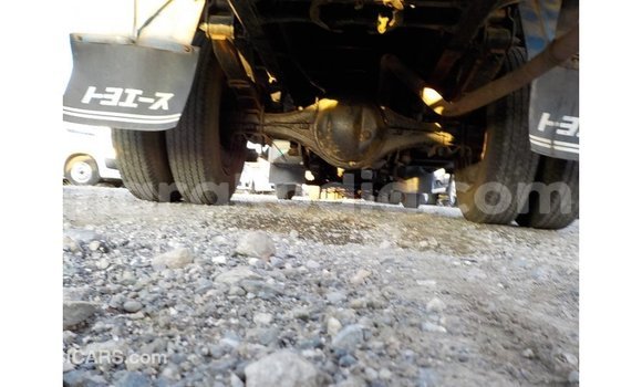 Buy Import Toyota Dyna Blue Truck in Import - Dubai in Diana Buy Import Toyota Dyna Blue Truck in Import - Dubai in Diana