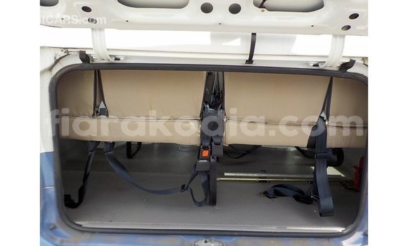 Acheter Import Voiture Toyota Coaster Blanc à Import - Dubai, Diana Acheter Import Voiture Toyota Coaster Blanc à Import - Dubai, Diana