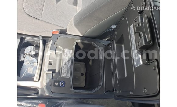 Acheter Import Voiture Toyota Land Cruiser Noir à Import - Dubai, Diana Acheter Import Voiture Toyota Land Cruiser Noir à Import - Dubai, Diana