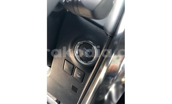 Acheter Import Voiture Toyota Alphard Blanc à Import - Dubai, Diana Acheter Import Voiture Toyota Alphard Blanc à Import - Dubai, Diana