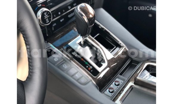 Acheter Import Voiture Toyota Alphard Blanc à Import - Dubai, Diana Acheter Import Voiture Toyota Alphard Blanc à Import - Dubai, Diana