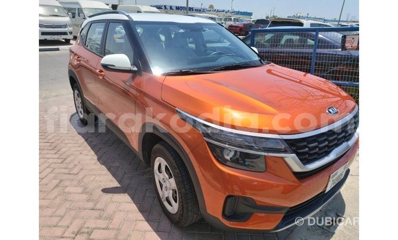 Acheter Import Voiture Kia Carens Autre à Import - Dubai, Diana Acheter Import Voiture Kia Carens Autre à Import - Dubai, Diana