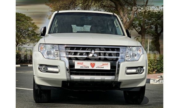 Acheter Import Voiture Mitsubishi Pajero Blanc à Import - Dubai, Diana Acheter Import Voiture Mitsubishi Pajero Blanc à Import - Dubai, Diana