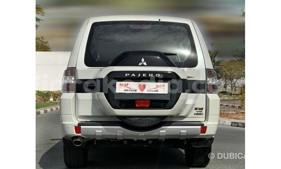 Acheter Import Voiture Mitsubishi Pajero Blanc à Import - Dubai, Diana Acheter Import Voiture Mitsubishi Pajero Blanc à Import - Dubai, Diana