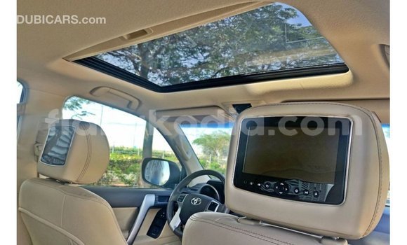 Acheter Import Voiture Toyota Prado Bleu à Import - Dubai, Diana Acheter Import Voiture Toyota Prado Bleu à Import - Dubai, Diana