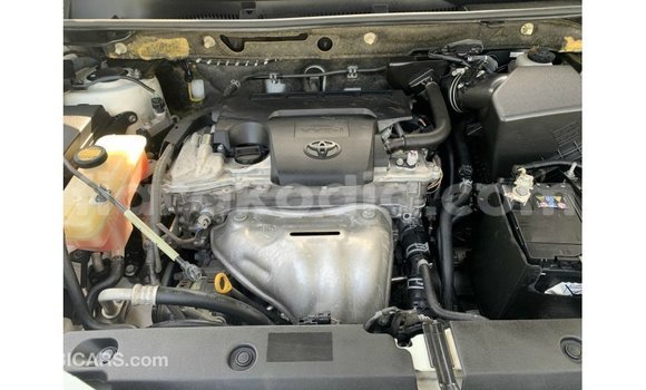 Buy Import Toyota HiAce White Truck in Import - Dubai in Diana Buy Import Toyota HiAce White Truck in Import - Dubai in Diana