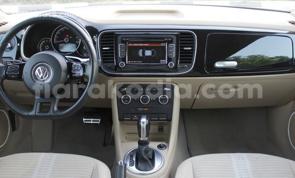 Acheter Import Voiture Volkswagen Beetle Bleu à Import - Dubai, Diana Acheter Import Voiture Volkswagen Beetle Bleu à Import - Dubai, Diana