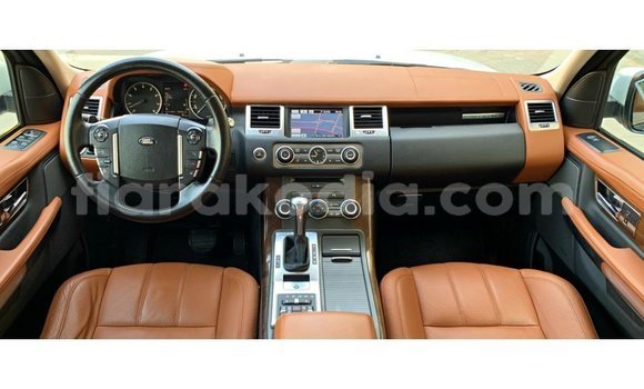 Buy Import Land Rover Range Rover White Car in Import - Dubai in Diana Buy Import Land Rover Range Rover White Car in Import - Dubai in Diana