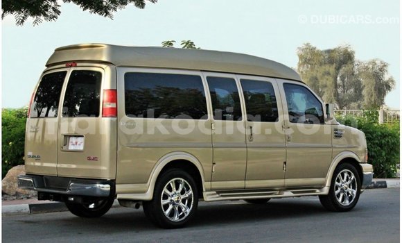 Hividy GMC Acadia Hafa Car in Import - Dubai in Diana Hividy GMC Acadia Hafa Car in Import - Dubai in Diana