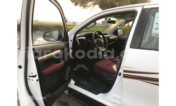 Buy Import Toyota Hilux White Car in Import - Dubai in Diana Buy Import Toyota Hilux White Car in Import - Dubai in Diana