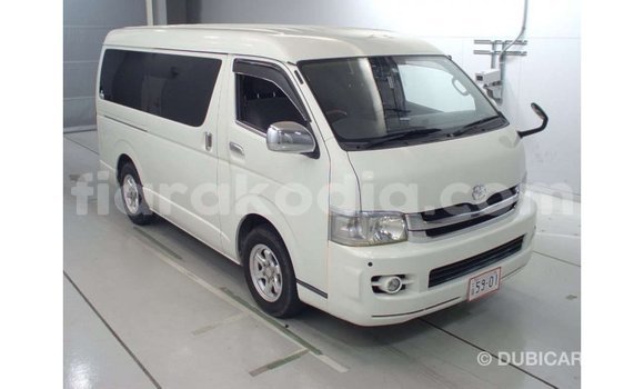 Buy Import Toyota Regius White Car in Import - Dubai in Diana Buy Import Toyota Regius White Car in Import - Dubai in Diana