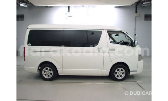 Buy Import Toyota Regius White Car in Import - Dubai in Diana Buy Import Toyota Regius White Car in Import - Dubai in Diana