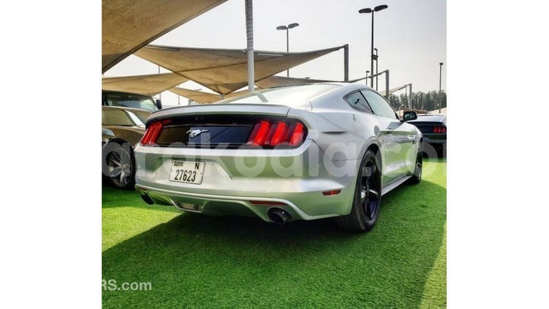 Big with watermark ford mustang diana import dubai 6278