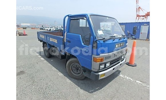 Buy Import Toyota HiAce Blue Truck in Import - Dubai in Diana Buy Import Toyota HiAce Blue Truck in Import - Dubai in Diana
