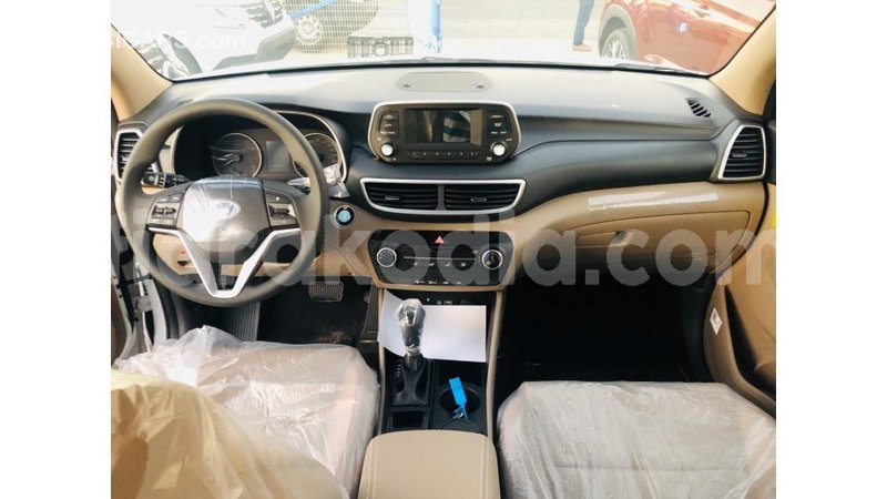 Big with watermark hyundai tucson diana import dubai 6290